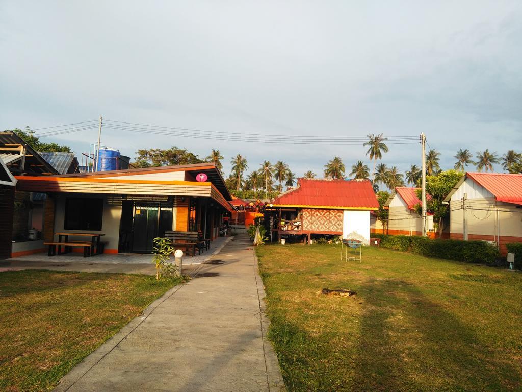 Phi Phi Coralbay Hotel Exterior foto