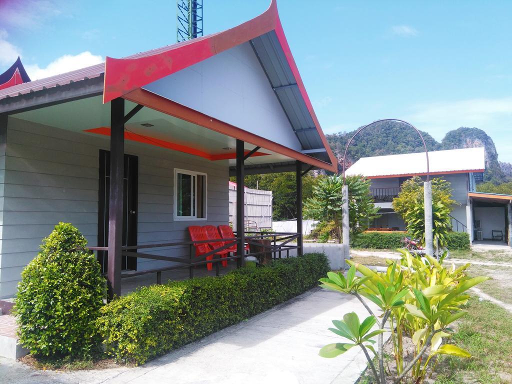 Phi Phi Coralbay Hotel Exterior foto